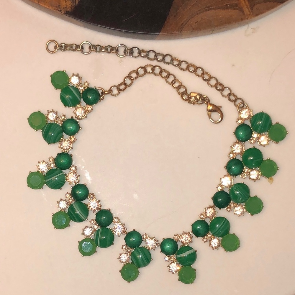 Green statement necklace